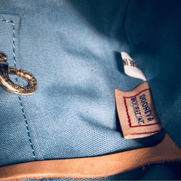 Dooney and Bourke Blue Signature Coated Canvas Barrel Bag and Tan Leather Straps - Picture 10 of 11